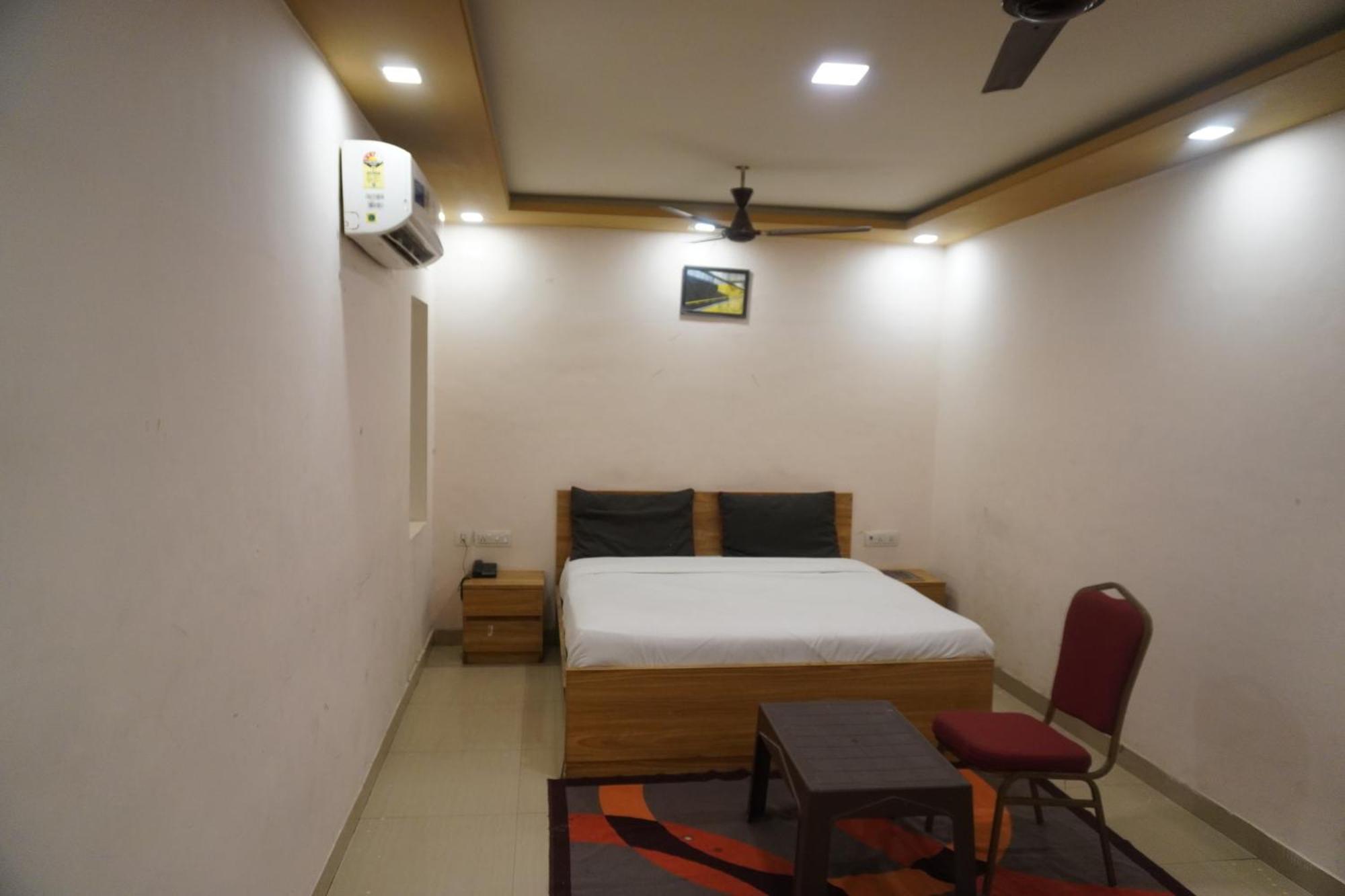 Hotel Bhanwar Niwas Jaipur Bagian luar foto