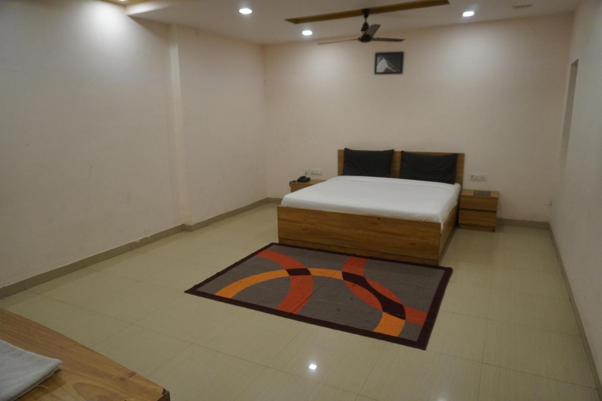 Hotel Bhanwar Niwas Jaipur Bagian luar foto