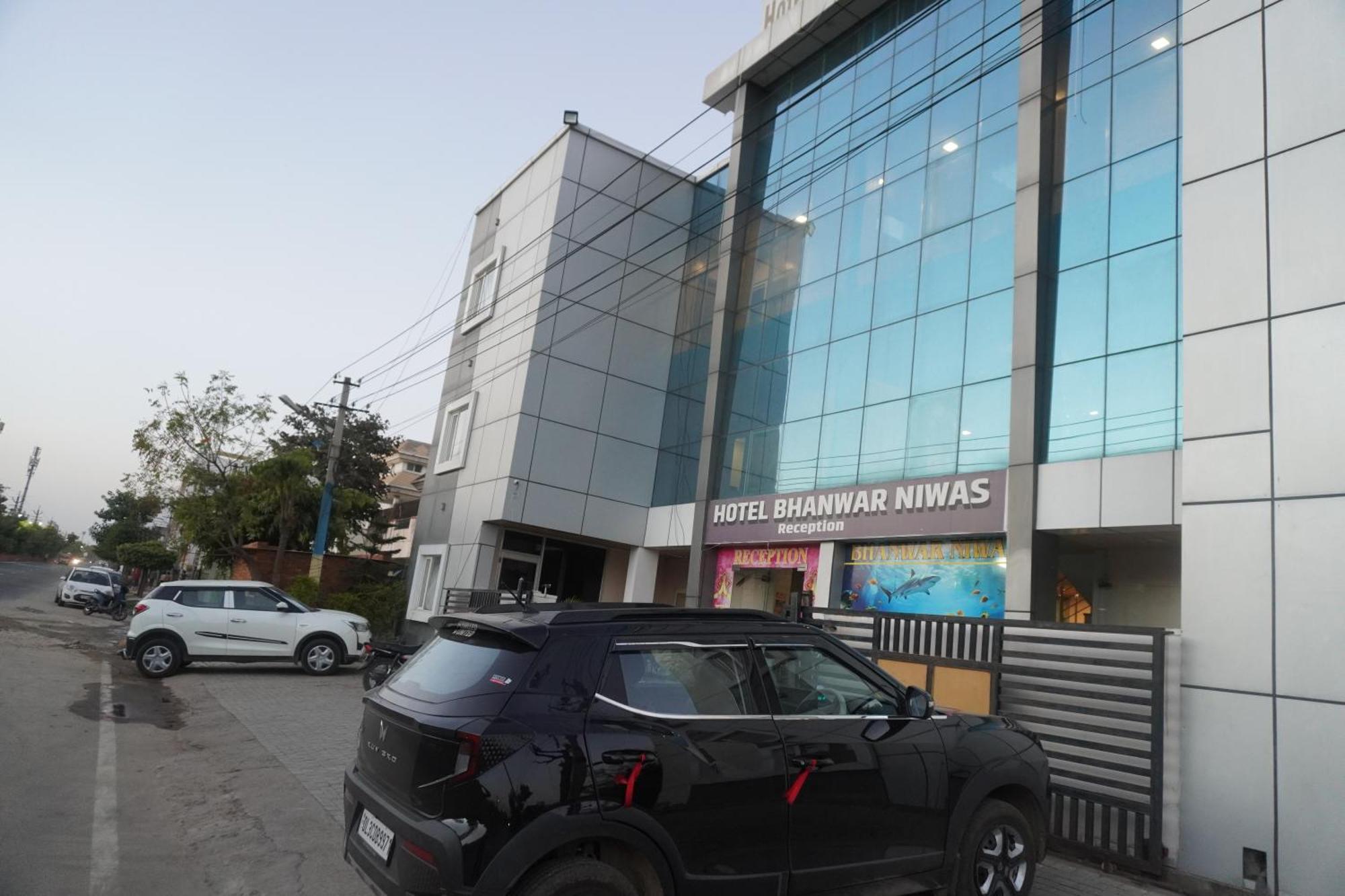 Hotel Bhanwar Niwas Jaipur Bagian luar foto
