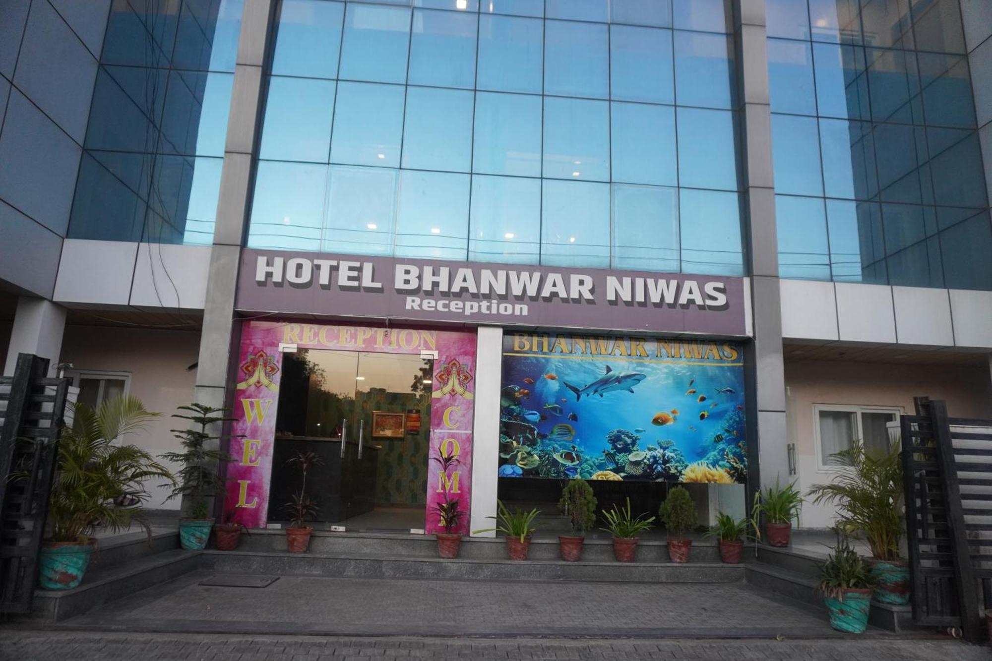 Hotel Bhanwar Niwas Jaipur Bagian luar foto