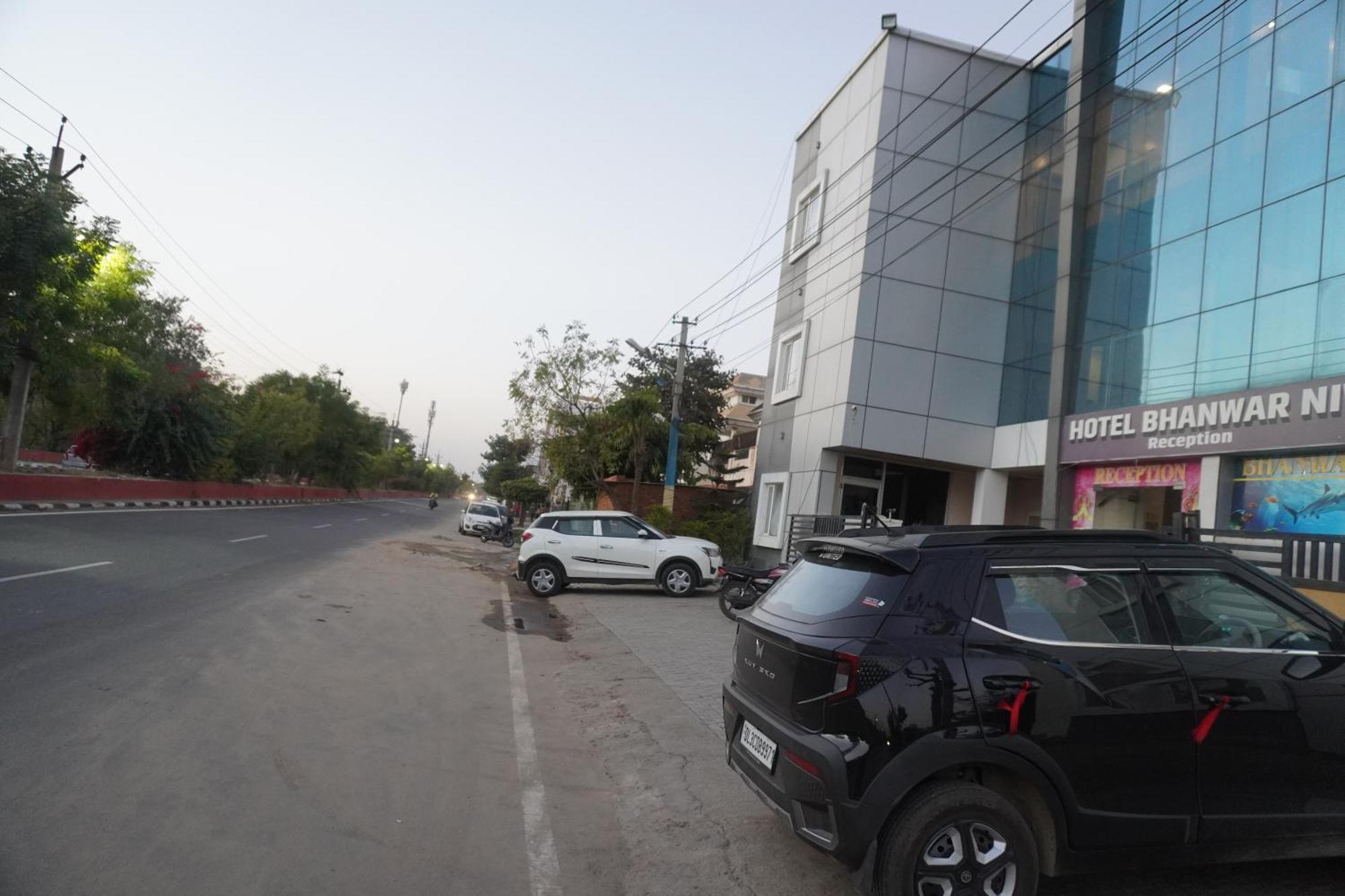 Hotel Bhanwar Niwas Jaipur Bagian luar foto
